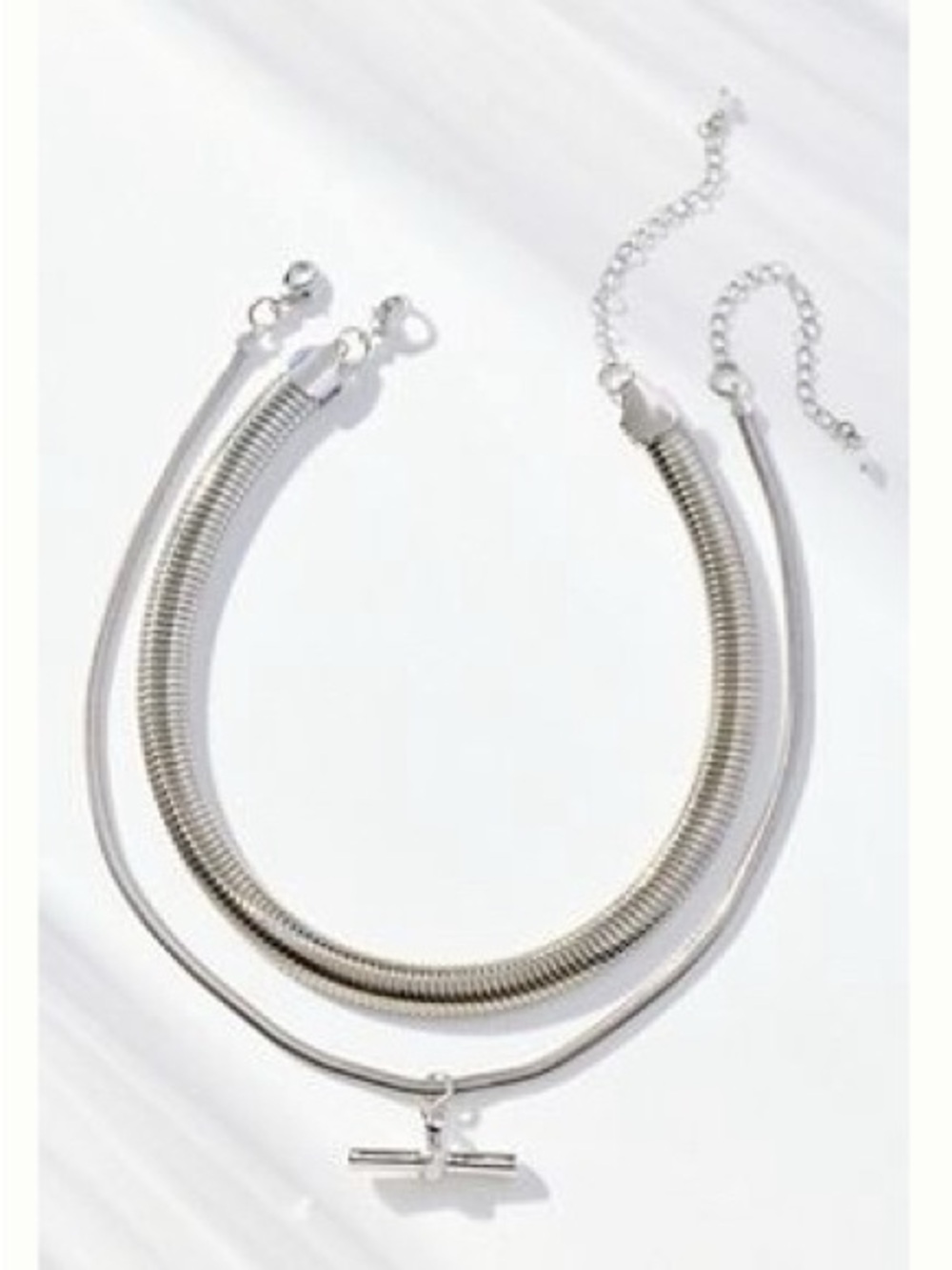 Layered herringbone Bar Pendant necklace